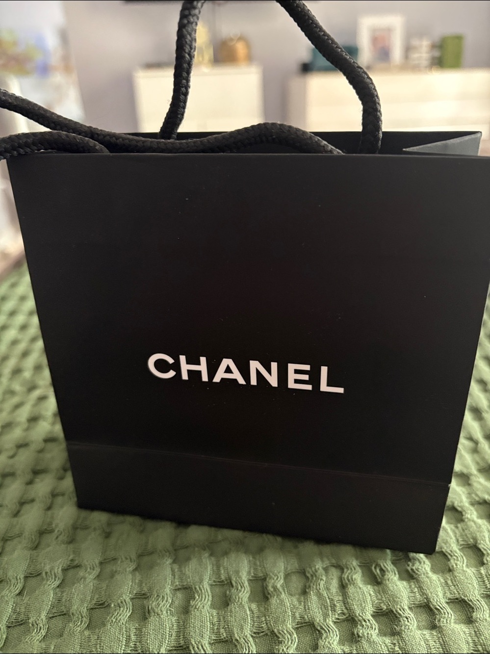 CHANEL Gold-tone Crystal and Pearl CC Drop Earrings with box and bag - Picture 10 of 10